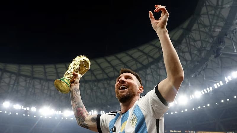 Lionel Messi lọt TOP cầu thủ vĩ đại nhất thế giới